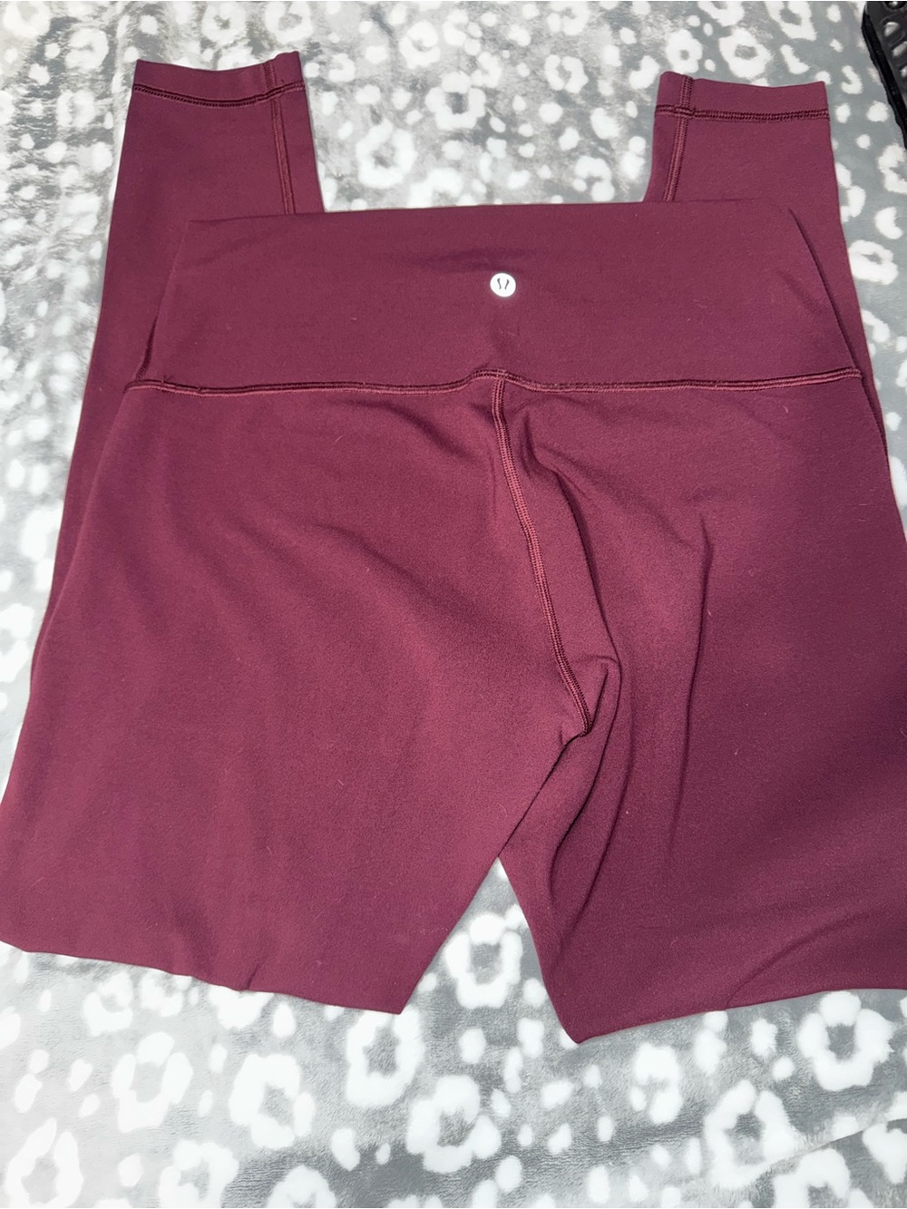 Lululemon burgundy leggings - Picture 5 of 8